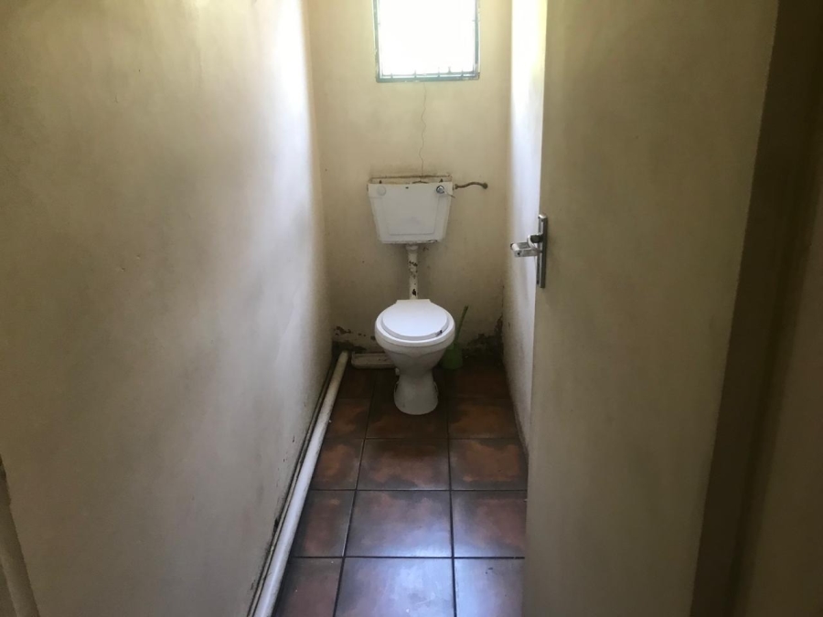 To Let Commercial Property for Rent in Oranjesig Free State